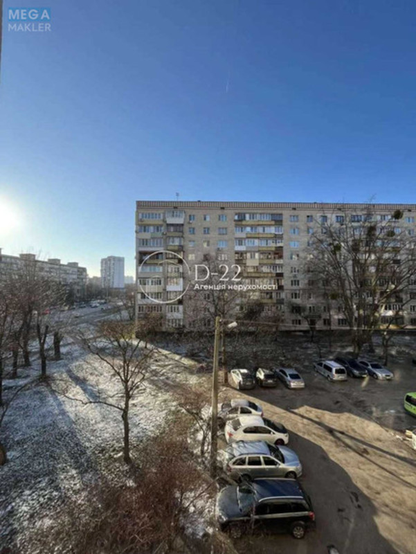 Продаж 1 кімнатної квартири (33/?/?), 4 пов. 9 пов. будинку, <a class="location-link" href="/kiev/" title="Недвижимость Київ">Київ</a>, <a class="location-link" href="/kiev/desnyanskij/" title="Недвижимость Деснянський район">Деснянський р-н</a>, Лісовий проспект, 7 (изображение 2)