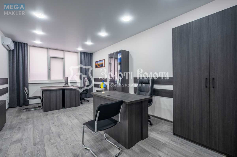 Продаж 3 кімнатної квартири (76,5/58/4), 3 пов. 16 пов. будинку, <a class="location-link" href="/kiev/" title="Недвижимость Київ">Київ</a>, <a class="location-link" href="/kiev/solomenskij/" title="Недвижимость Солом'янський район">Солом'янський р-н</a>, Любомира Гузара просп., 11 (изображение 7)