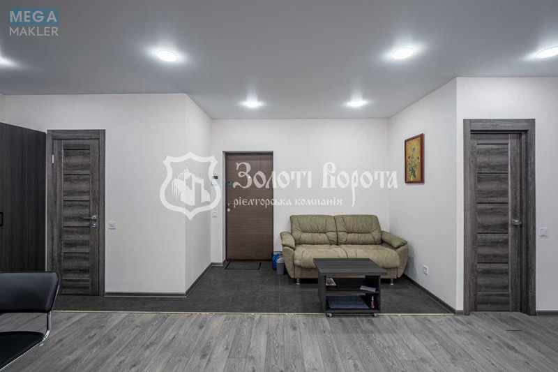 Продаж 3 кімнатної квартири (76,5/58/4), 3 пов. 16 пов. будинку, <a class="location-link" href="/kiev/" title="Недвижимость Київ">Київ</a>, <a class="location-link" href="/kiev/solomenskij/" title="Недвижимость Солом'янський район">Солом'янський р-н</a>, Любомира Гузара просп., 11 (изображение 9)