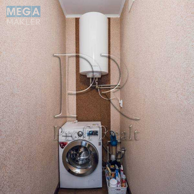 Продаж 3 кімнатної квартири (117/65/17), 4 пов. 10 пов. будинку, <a class="location-link" href="/kiev/" title="Недвижимость Київ">Київ</a>, <a class="location-link" href="/kiev/goloseevskij/" title="Недвижимость Голосіївський район">Голосіївський р-н</a>, Ломоносова вулиця, 73-В (изображение 17)