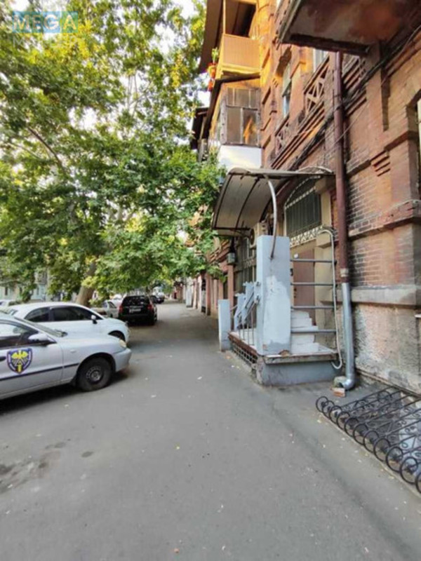 Оренда 1 кімнатної квартири, <a class="location-link" href="/odessa/" title="Недвижимость Одеса">Одеса</a>, <a class="location-link" href="/odessa/malinovskij/" title="Недвижимость Малиновський район">Малиновський р-н</a>, Богдана Хмельницкого, 35 (изображение 5)