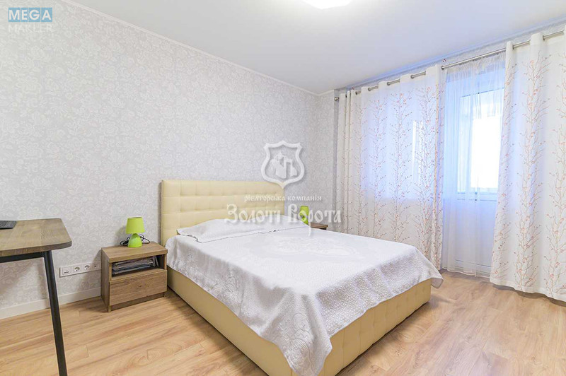 Продаж 4 кімнатної квартири (130/71/15), 15 пов. 18 пов. будинку, <a class="location-link" href="/kiev/" title="Недвижимость Київ">Київ</a>, <a class="location-link" href="/kiev/svyatoshinskij/" title="Недвижимость Святошинський район">Святошинський р-н</a>, Михайла Котельникова вул., 33 (изображение 4)