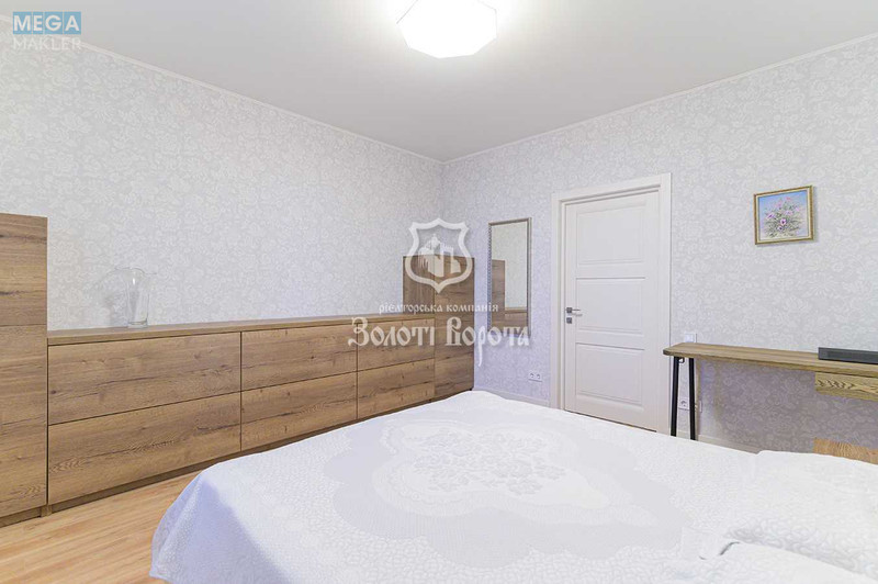 Продаж 4 кімнатної квартири (130/71/15), 15 пов. 18 пов. будинку, <a class="location-link" href="/kiev/" title="Недвижимость Київ">Київ</a>, <a class="location-link" href="/kiev/svyatoshinskij/" title="Недвижимость Святошинський район">Святошинський р-н</a>, Михайла Котельникова вул., 33 (изображение 5)