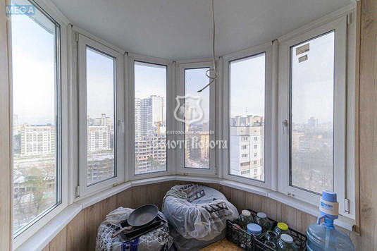 Продаж 4 кімнатної квартири (130/71/15), 15 пов. 18 пов. будинку, <a class="location-link" href="/kiev/" title="Недвижимость Київ">Київ</a>, <a class="location-link" href="/kiev/svyatoshinskij/" title="Недвижимость Святошинський район">Святошинський р-н</a>, Михайла Котельникова вул., 33 (изображение 6)