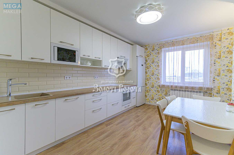 Продаж 4 кімнатної квартири (130/71/15), 15 пов. 18 пов. будинку, <a class="location-link" href="/kiev/" title="Недвижимость Київ">Київ</a>, <a class="location-link" href="/kiev/svyatoshinskij/" title="Недвижимость Святошинський район">Святошинський р-н</a>, Михайла Котельникова вул., 33 (изображение 13)