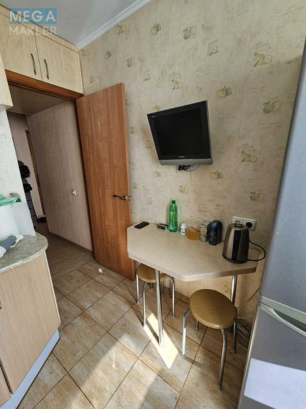 Продаж 2 кімнатної квартири (46/27/5), 9 пов. 9 пов. будинку, <a class="location-link" href="/kiev/" title="Недвижимость Київ">Київ</a>, <a class="location-link" href="/kiev/obolonskij/" title="Недвижимость Оболонський район">Оболонський р-н</a>, Озерна вул., 28 (изображение 3)