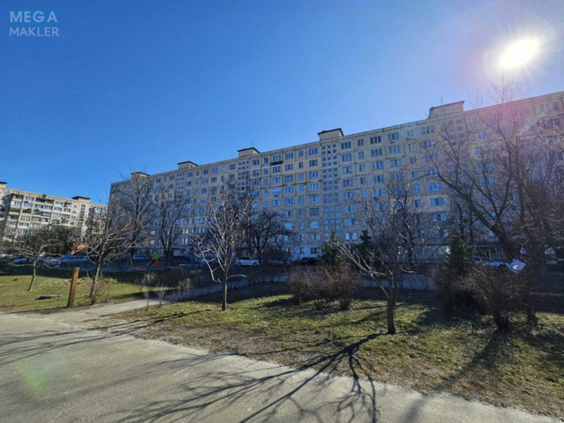 Продаж 2 кімнатної квартири (46/27/5), 9 пов. 9 пов. будинку, <a class="location-link" href="/kiev/" title="Недвижимость Київ">Київ</a>, <a class="location-link" href="/kiev/obolonskij/" title="Недвижимость Оболонський район">Оболонський р-н</a>, Озерна вул., 28 (изображение 10)