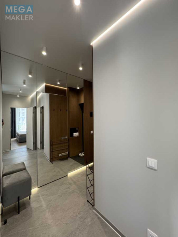 Оренда 1 кімнатної квартири, <a class="location-link" href="/kiev/" title="Недвижимость Київ">Київ</a>, <a class="location-link" href="/kiev/shevchenkovskij/" title="Недвижимость Шевченківський район">Шевченківський р-н</a>, Салютна вул., 17 (изображение 2)