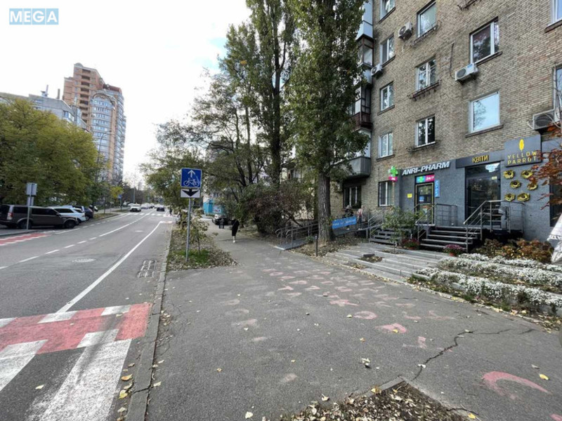 Оренда комерційної нерухомості, 61 кв.м, под магазин, <a class="location-link" href="/kiev/" title="Недвижимость Київ">Київ</a>, <a class="location-link" href="/kiev/pecherskij/" title="Недвижимость Печерський район">Печерський р-н</a>, Професора Підвисоцького вул., 5 (изображение 4)