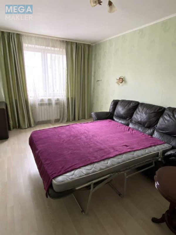 Оренда 2 кімнатної квартири, <a class="location-link" href="/kiev/" title="Недвижимость Київ">Київ</a>, <a class="location-link" href="/kiev/obolonskij/" title="Недвижимость Оболонський район">Оболонський р-н</a>, Оболонська пл., 3 (изображение 2)