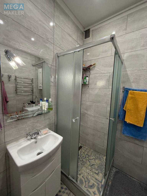 Продаж 3 кімнатної квартири (65/44/7), 5 пов. 5 пов. будинку, <a class="location-link" href="/kiev/" title="Недвижимость Київ">Київ</a>, <a class="location-link" href="/kiev/podolskij/" title="Недвижимость Подільський район">Подільський р-н</a>, Вишгородська вул., 4 (изображение 8)