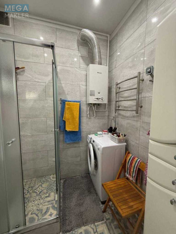 Продаж 3 кімнатної квартири (65/44/7), 5 пов. 5 пов. будинку, <a class="location-link" href="/kiev/" title="Недвижимость Київ">Київ</a>, <a class="location-link" href="/kiev/podolskij/" title="Недвижимость Подільський район">Подільський р-н</a>, Вишгородська вул., 4 (изображение 9)