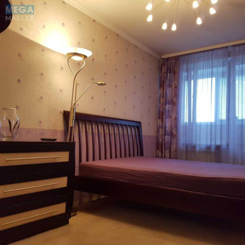 Продаж 3 кімнатної квартири (70/36/18), 7 пов. 16 пов. будинку, <a class="location-link" href="/kiev/" title="Недвижимость Київ">Київ</a>, <a class="location-link" href="/kiev/dneprovskij/" title="Недвижимость Дніпровський район">Дніпровський р-н</a>, Андрія Малишка вул., 15 (изображение 5)