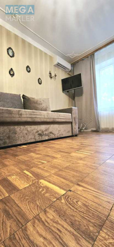 Продаж 2 кімнатної квартири (58,5/33,4/8,3), 1 пов. 11 пов. будинку, <a class="location-link" href="/kiev/" title="Недвижимость Київ">Київ</a>, <a class="location-link" href="/kiev/svyatoshinskij/" title="Недвижимость Святошинський район">Святошинський р-н</a>, Героев Космоса ул., 11 (изображение 7)