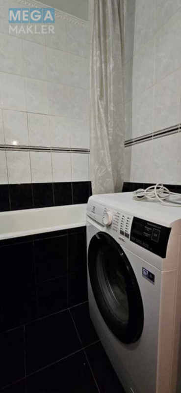 Продаж 2 кімнатної квартири (58,5/33,4/8,3), 1 пов. 11 пов. будинку, <a class="location-link" href="/kiev/" title="Недвижимость Київ">Київ</a>, <a class="location-link" href="/kiev/svyatoshinskij/" title="Недвижимость Святошинський район">Святошинський р-н</a>, Героев Космоса ул., 11 (изображение 15)