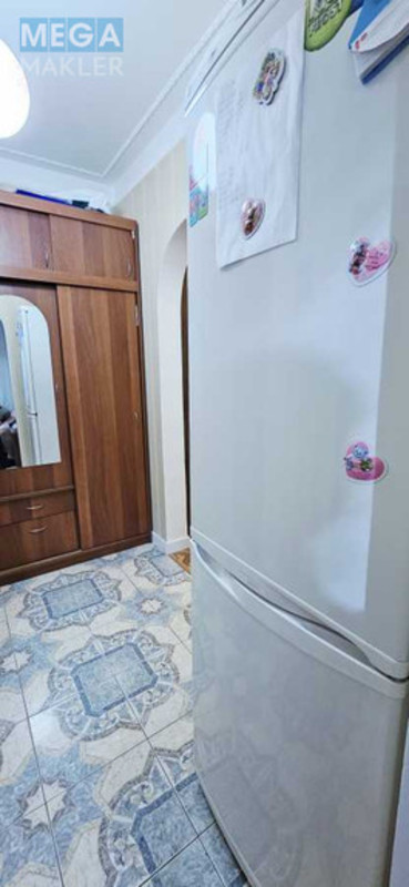 Продаж 2 кімнатної квартири (58,5/33,4/8,3), 1 пов. 11 пов. будинку, <a class="location-link" href="/kiev/" title="Недвижимость Київ">Київ</a>, <a class="location-link" href="/kiev/svyatoshinskij/" title="Недвижимость Святошинський район">Святошинський р-н</a>, Героев Космоса ул., 11 (изображение 24)