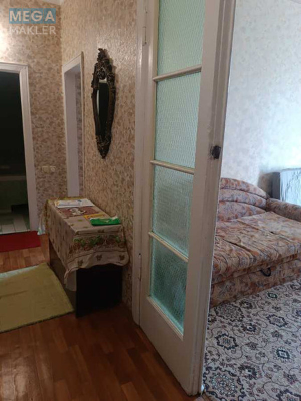 Оренда 2 кімнатної квартири, <a class="location-link" href="/kiev/" title="Недвижимость Київ">Київ</a>, <a class="location-link" href="/kiev/dneprovskij/" title="Недвижимость Дніпровський район">Дніпровський р-н</a>, Будівельників вул., 33 (изображение 2)