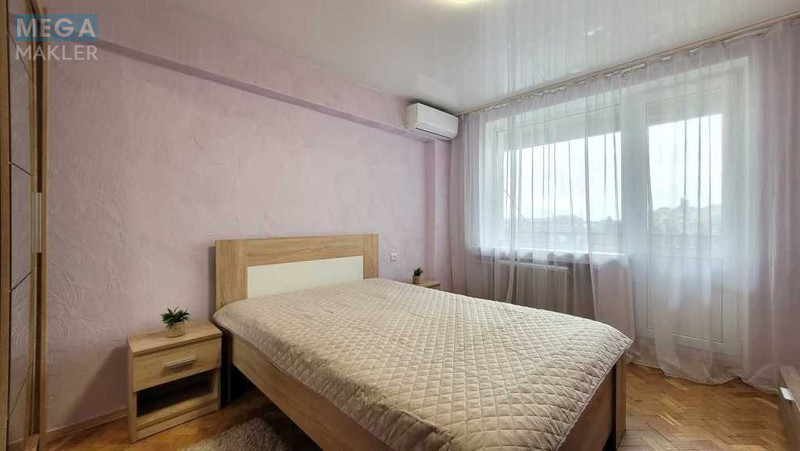 Оренда 2 кімнатної квартири, <a class="location-link" href="/kiev/" title="Недвижимость Київ">Київ</a>, <a class="location-link" href="/kiev/dneprovskij/" title="Недвижимость Дніпровський район">Дніпровський р-н</a>, Харьковское шоссе, 2А (изображение 2)