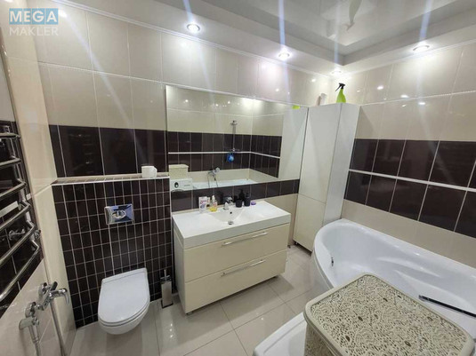 Оренда 3 кімнатної квартири, <a class="location-link" href="/kiev/" title="Недвижимость Київ">Київ</a>, <a class="location-link" href="/kiev/darnickij/" title="Недвижимость Дарницький район">Дарницький р-н</a>, Урловская ул., 40 (изображение 16)