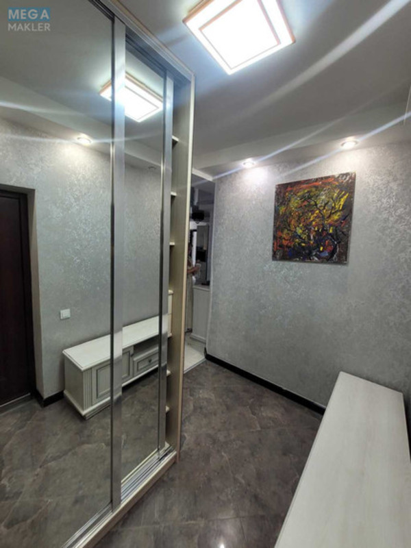 Оренда 3 кімнатної квартири, <a class="location-link" href="/kiev/" title="Недвижимость Київ">Київ</a>, <a class="location-link" href="/kiev/darnickij/" title="Недвижимость Дарницький район">Дарницький р-н</a>, Урловская ул., 40 (изображение 19)