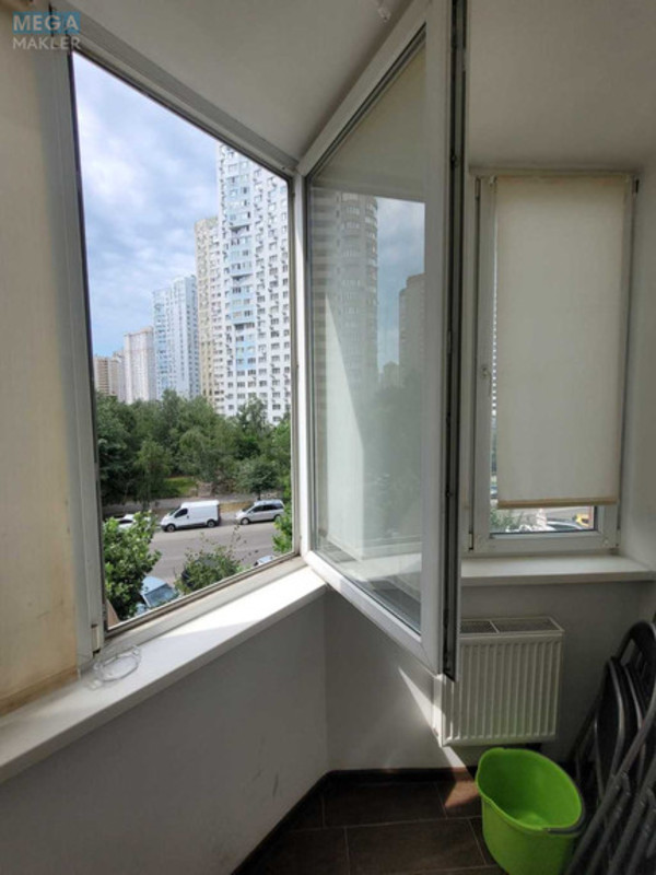 Оренда 3 кімнатної квартири, <a class="location-link" href="/kiev/" title="Недвижимость Київ">Київ</a>, <a class="location-link" href="/kiev/darnickij/" title="Недвижимость Дарницький район">Дарницький р-н</a>, Урловская ул., 40 (изображение 20)