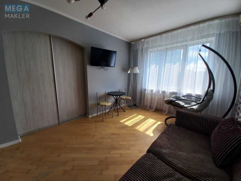Продаж 2 кімнатної квартири (52/?/17), 15 пов. 18 пов. будинку, <a class="location-link" href="/kiev/" title="Недвижимость Київ">Київ</a>, <a class="location-link" href="/kiev/darnickij/" title="Недвижимость Дарницький район">Дарницький р-н</a>, Харьковское шоссе, 56 (изображение 3)