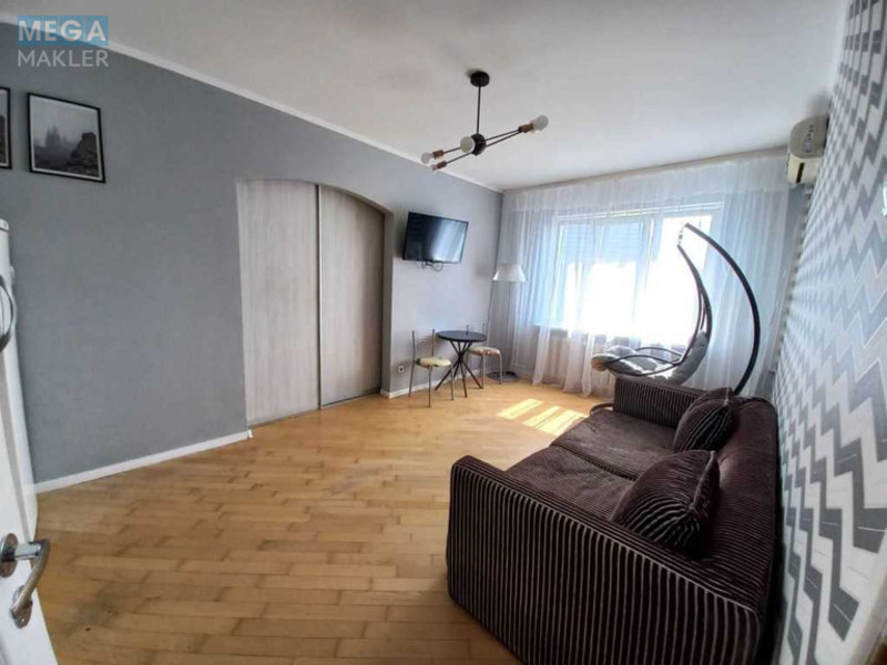 Продаж 2 кімнатної квартири (52/?/17), 15 пов. 18 пов. будинку, <a class="location-link" href="/kiev/" title="Недвижимость Київ">Київ</a>, <a class="location-link" href="/kiev/darnickij/" title="Недвижимость Дарницький район">Дарницький р-н</a>, Харьковское шоссе, 56 (изображение 7)