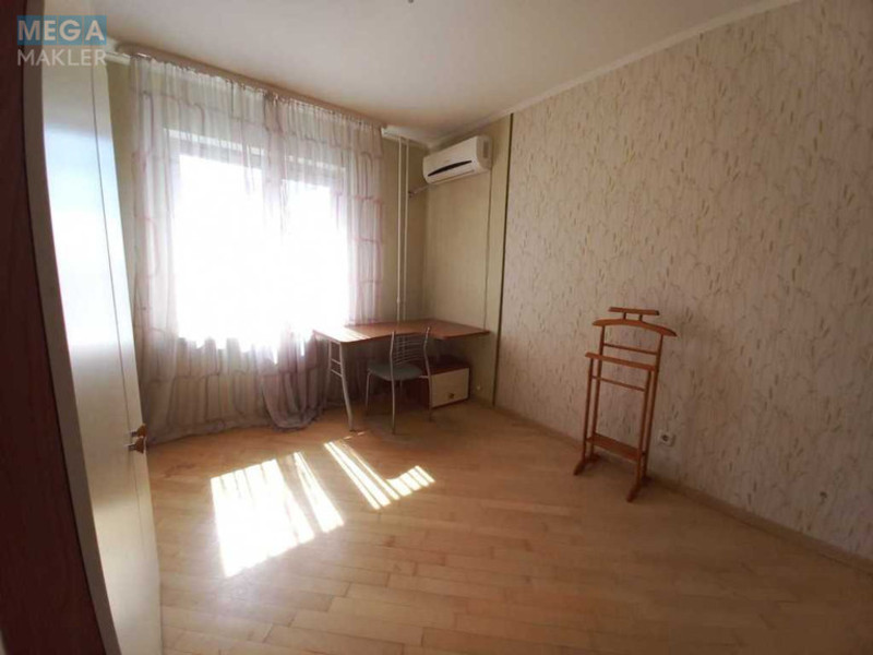 Продаж 2 кімнатної квартири (52/?/17), 15 пов. 18 пов. будинку, <a class="location-link" href="/kiev/" title="Недвижимость Київ">Київ</a>, <a class="location-link" href="/kiev/darnickij/" title="Недвижимость Дарницький район">Дарницький р-н</a>, Харьковское шоссе, 56 (изображение 8)