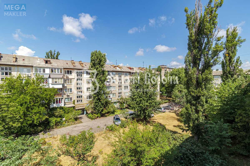 Продаж 1 кімнатної квартири (29/15/6), 4 пов. 5 пов. будинку, <a class="location-link" href="/kiev/" title="Недвижимость Київ">Київ</a>, <a class="location-link" href="/kiev/dneprovskij/" title="Недвижимость Дніпровський район">Дніпровський р-н</a>, Будівельників вул., 15 (изображение 15)