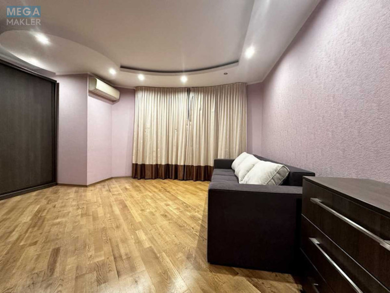 Оренда 2 кімнатної квартири, <a class="location-link" href="/kiev/" title="Недвижимость Київ">Київ</a>, <a class="location-link" href="/kiev/goloseevskij/" title="Недвижимость Голосіївський район">Голосіївський р-н</a>, Валерія Лобановського просп., 126Г (изображение 3)