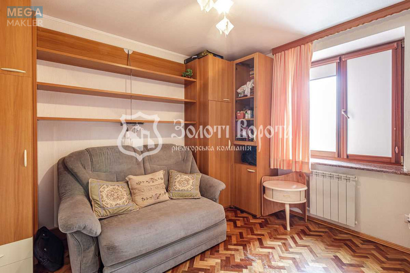 Продаж 2 кімнатної квартири (79/35/18), 8 пов. 18 пов. будинку, <a class="location-link" href="/kiev/" title="Недвижимость Київ">Київ</a>, <a class="location-link" href="/kiev/svyatoshinskij/" title="Недвижимость Святошинський район">Святошинський р-н</a>, Святошинська вул., 4 (изображение 8)