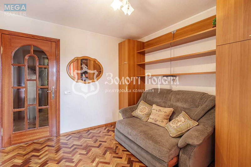 Продаж 2 кімнатної квартири (79/35/18), 8 пов. 18 пов. будинку, <a class="location-link" href="/kiev/" title="Недвижимость Київ">Київ</a>, <a class="location-link" href="/kiev/svyatoshinskij/" title="Недвижимость Святошинський район">Святошинський р-н</a>, Святошинська вул., 4 (изображение 9)