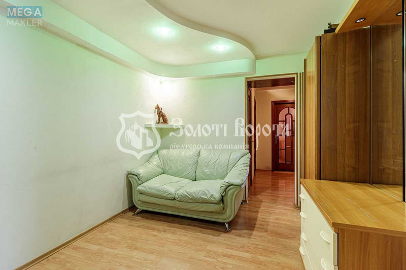 Продаж 2 кімнатної квартири (79/35/18), 8 пов. 18 пов. будинку, <a class="location-link" href="/kiev/" title="Недвижимость Київ">Київ</a>, <a class="location-link" href="/kiev/svyatoshinskij/" title="Недвижимость Святошинський район">Святошинський р-н</a>, Святошинська вул., 4 (изображение 15)