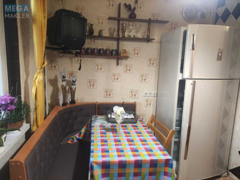 Оренда 2 кімнатної квартири, <a class="location-link" href="/kiev/" title="Недвижимость Київ">Київ</a>, <a class="location-link" href="/kiev/goloseevskij/" title="Недвижимость Голосіївський район">Голосіївський р-н</a>, Феодосийская ул., 8 (изображение 2)