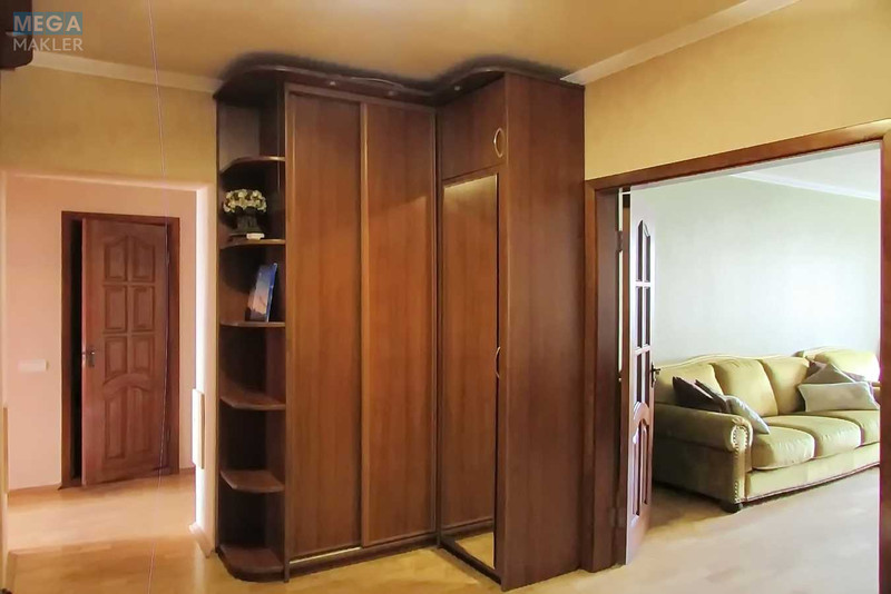 Оренда 3 кімнатної квартири, <a class="location-link" href="/kiev/" title="Недвижимость Київ">Київ</a>, <a class="location-link" href="/kiev/darnickij/" title="Недвижимость Дарницький район">Дарницький р-н</a>, Ревуцкого ул., 5 (изображение 8)