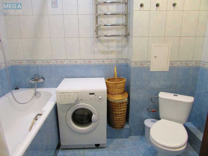 Оренда 3 кімнатної квартири, <a class="location-link" href="/kiev/" title="Недвижимость Київ">Київ</a>, <a class="location-link" href="/kiev/darnickij/" title="Недвижимость Дарницький район">Дарницький р-н</a>, Ревуцкого ул., 5 (изображение 16)