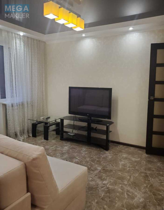 Оренда 3 кімнатної квартири, <a class="location-link" href="/kiev/" title="Недвижимость Київ">Київ</a>, <a class="location-link" href="/kiev/pecherskij/" title="Недвижимость Печерський район">Печерський р-н</a>, Лесі Українки бульв., 18а (изображение 4)