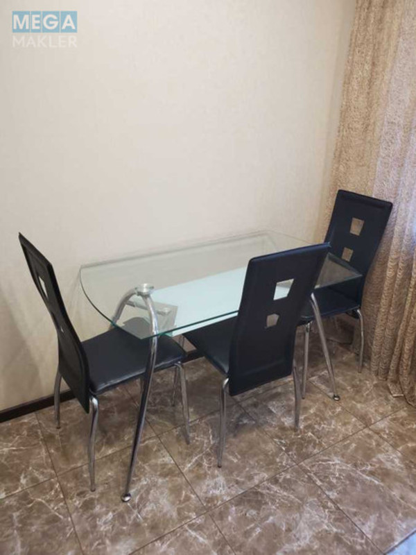 Оренда 3 кімнатної квартири, <a class="location-link" href="/kiev/" title="Недвижимость Київ">Київ</a>, <a class="location-link" href="/kiev/pecherskij/" title="Недвижимость Печерський район">Печерський р-н</a>, Лесі Українки бульв., 18а (изображение 10)