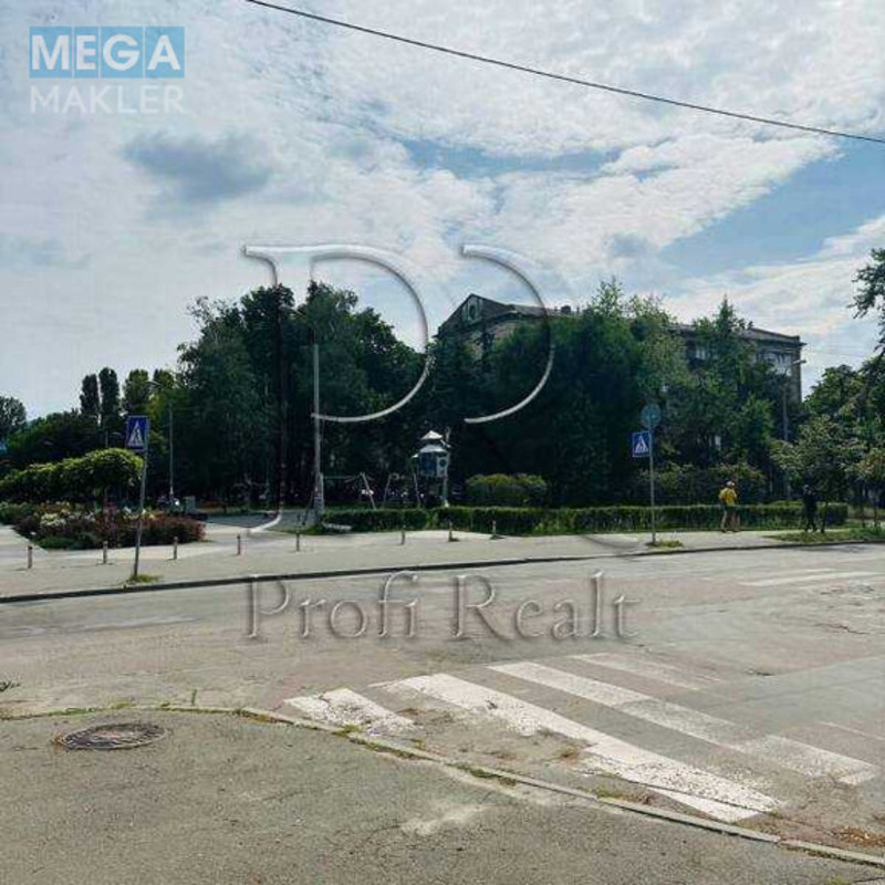 Продаж 2 кімнатної квартири (50/30/8), 1 пов. 5 пов. будинку, <a class="location-link" href="/kiev/" title="Недвижимость Київ">Київ</a>, <a class="location-link" href="/kiev/solomenskij/" title="Недвижимость Солом'янський район">Солом'янський р-н</a>, Міцкевича Адама вулиця, 9 (изображение 14)
