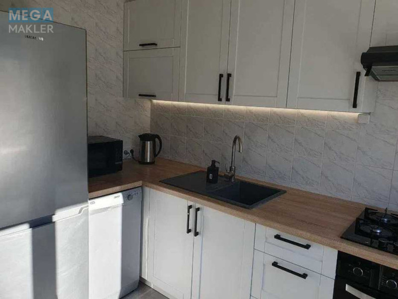 Оренда 2 кімнатної квартири, <a class="location-link" href="/kiev/" title="Недвижимость Київ">Київ</a>, <a class="location-link" href="/kiev/shevchenkovskij/" title="Недвижимость Шевченківський район">Шевченківський р-н</a>, Юрія Іллєнка вул., 71 (изображение 2)