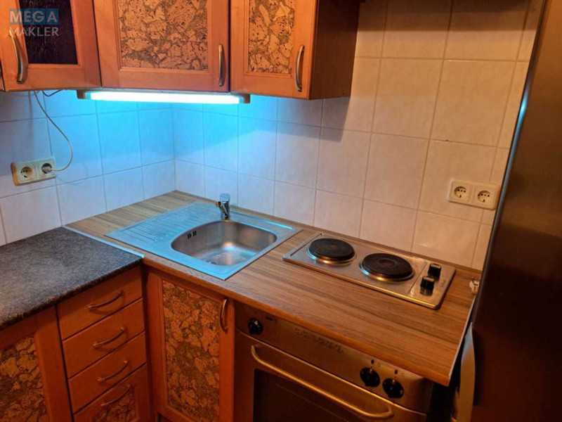 Оренда 1 кімнатної квартири, <a class="location-link" href="/kiev/" title="Недвижимость Київ">Київ</a>, <a class="location-link" href="/kiev/shevchenkovskij/" title="Недвижимость Шевченківський район">Шевченківський р-н</a>, Григория Андрющенко ул., 4б (изображение 11)