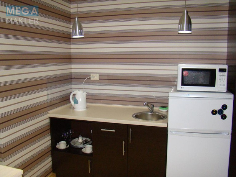 Оренда 1 кімнатної квартири, люкс, <a class="location-link" href="/kiev/" title="Недвижимость Київ">Київ</a>, <a class="location-link" href="/kiev/goloseevskij/" title="Недвижимость Голосіївський район">Голосіївський р-н</a>, переулок Голосеевский,5 ( <img src="https://megamakler.com.ua/metro/0000ff.gif" alt="" class="metro" /> м. Голосеевская, 5 ) (изображение 2)