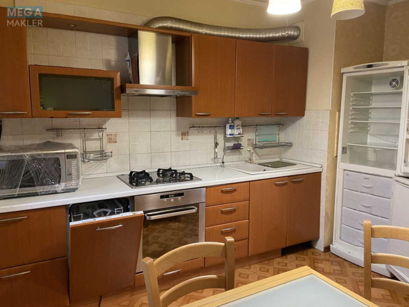 Продаж 3 кімнатної квартири (76/45/16), 2 пов. 10 пов. будинку, <a class="location-link" href="/kiev/" title="Недвижимость Київ">Київ</a>, <a class="location-link" href="/kiev/solomenskij/" title="Недвижимость Солом'янський район">Солом'янський р-н</a>, Кадетський Гай вул., 11 (изображение 2)