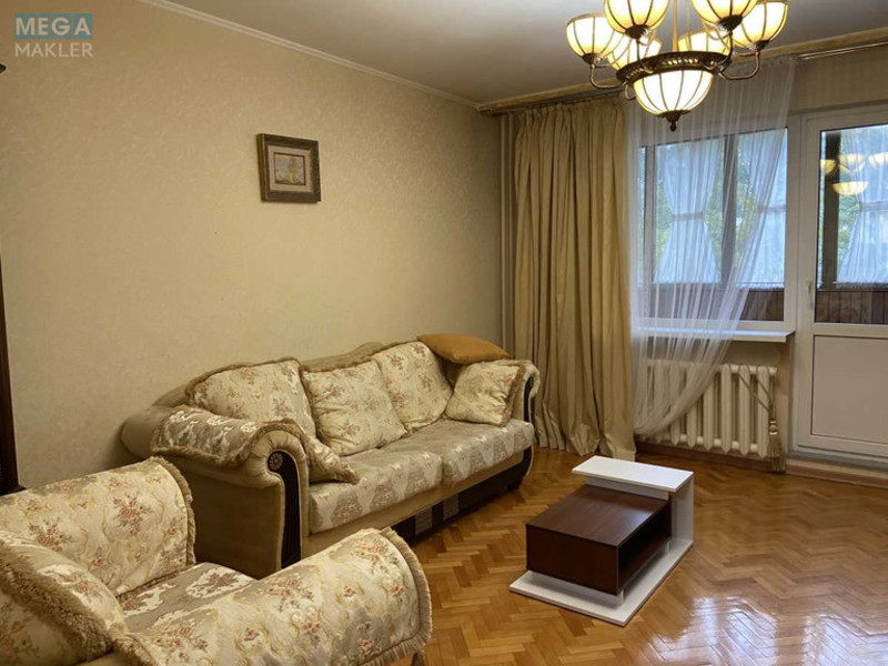 Продаж 3 кімнатної квартири (76/45/16), 2 пов. 10 пов. будинку, <a class="location-link" href="/kiev/" title="Недвижимость Київ">Київ</a>, <a class="location-link" href="/kiev/solomenskij/" title="Недвижимость Солом'янський район">Солом'янський р-н</a>, Кадетський Гай вул., 11 (изображение 8)