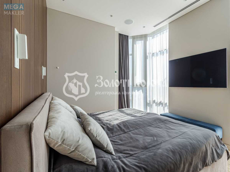 Продаж 3 кімнатної квартири (130,3/50/50,7), 23 пов. 24 пов. будинку, <a class="location-link" href="/kiev/" title="Недвижимость Київ">Київ</a>, <a class="location-link" href="/kiev/solomenskij/" title="Недвижимость Солом'янський район">Солом'янський р-н</a>, Авіаконструктора Антонова вул., 2б (изображение 8)