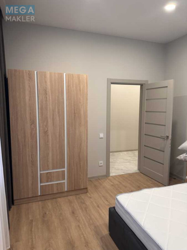 Оренда 2 кімнатної квартири, <a class="location-link" href="/kiev/" title="Недвижимость Київ">Київ</a>, <a class="location-link" href="/kiev/obolonskij/" title="Недвижимость Оболонський район">Оболонський р-н</a>, Миколи Гулака вул., 2а (изображение 11)