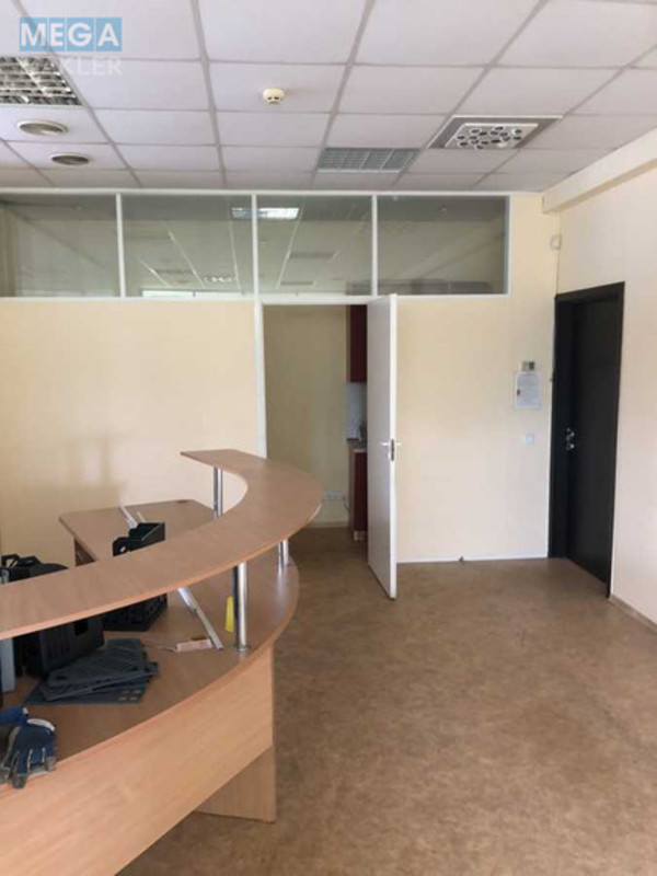 Оренда комерційної нерухомості, 240 кв.м, под офис, <a class="location-link" href="/kiev/" title="Недвижимость Київ">Київ</a>, <a class="location-link" href="/kiev/podolskij/" title="Недвижимость Подільський район">Подільський р-н</a>, Новоконстантиновская ул., 1 (изображение 7)