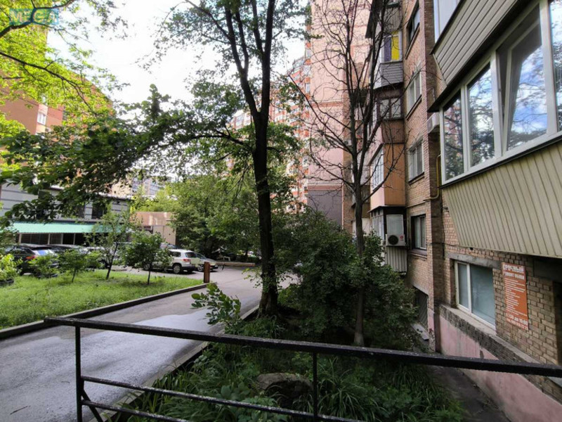 Продаж 1 кімнатної квартири (32/19/8), 4 пов. 5 пов. будинку, <a class="location-link" href="/kiev/" title="Недвижимость Київ">Київ</a>, <a class="location-link" href="/kiev/shevchenkovskij/" title="Недвижимость Шевченківський район">Шевченківський р-н</a>, Золотоустівська вул., 51/7 (изображение 14)