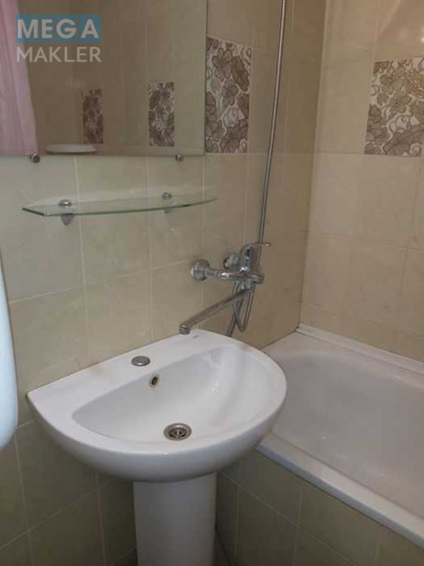 Оренда 1 кімнатної квартири, <a class="location-link" href="/odessa/" title="Недвижимость Одеса">Одеса</a>, <a class="location-link" href="/odessa/kievskij/" title="Недвижимость Київський район">Київський р-н</a>, Небесной Сотни, 4/1 (изображение 6)