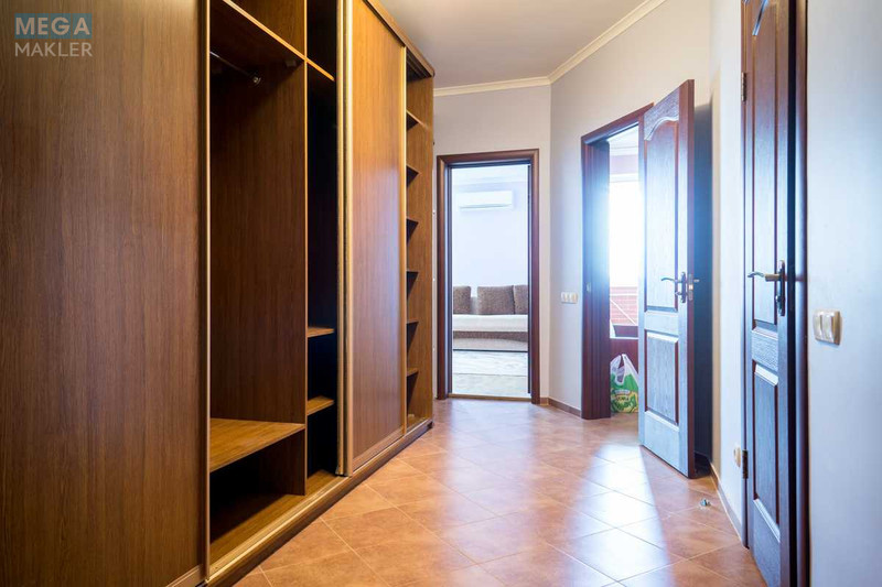 Оренда 1 кімнатної квартири, <a class="location-link" href="/kiev/" title="Недвижимость Київ">Київ</a>, <a class="location-link" href="/kiev/svyatoshinskij/" title="Недвижимость Святошинський район">Святошинський р-н</a>, Осенняя ул., 33 (изображение 3)